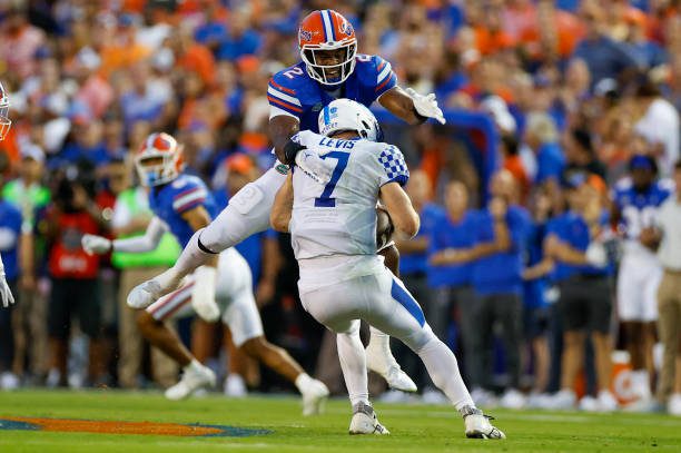GAINESVILLE, FL - SEPTEMBER 10: Florida Gators linebacker Amari Burney (2) sacks Kentucky Wildcats quarterback Will Levis (7) during the game between the Kentucky Wildcats and the Florida Gators on September 10, 2022 at Ben Hill Griffin Stadium at Florida Field in Gainesville, Fl. (Photo by David Rosenblum/Icon Sportswire via Getty Images)
