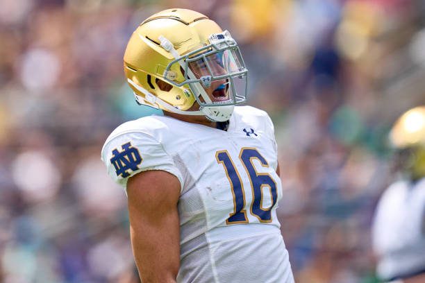 SOUTH BEND, IN - APRIL 23: Notre Dame Fighting Irish safety Brandon Joseph (16) looks on during the Notre Dame Blue-Gold Spring Football Game on April 23, 2022 at Notre Dame Stadium in South Bend, IN. (Photo by Robin Alam/Icon Sportswire via Getty Images)