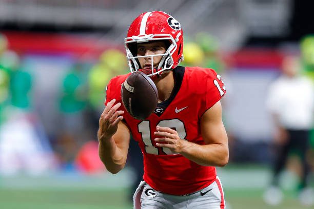 ATLANTA, GA - SEPTEMBER 03: Stetson Bennett #13 of the Georgia Bulldogs warms up prior to the game against the Oregon Ducks at Mercedes-Benz Stadium on September 3, 2022 in Atlanta, Georgia. (Photo by Todd Kirkland/Getty Images)