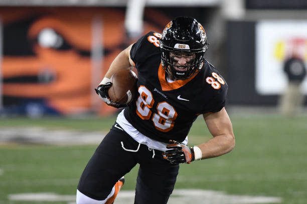 CORVALLIS, OR - NOVEMBER 20: Oregon State Beavers TE Luke Musgrave (88) turns up field after a making a catch during a PAC-12 conference football game between the Arizona State Sun Devils and Oregon State Beavers on November 20, 2021 at Reser Stadium in Corvallis, Oregon. (Photo by Brian Murphy/Icon Sportswire via Getty Images)