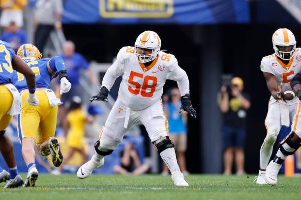 PITTSBURGH, PA - SEPTEMBER 10: Tennessee Volunteers offensive lineman Darnell Wright (58) blocks during a college football game against the Pittsburgh Panthers on September 10, 2022 at Acrisure Stadium in Pittsburgh, Pennsylvania. (Photo by Joe Robbins/Icon Sportswire via Getty Images)