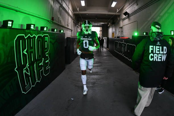 Oregon Quarterback Bo Nix Isn't a First-Round Talent