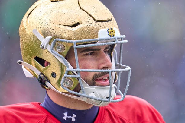 SOUTH BEND, INDIANA - APRIL 22: Notre Dame Fighting Irish quarterback Sam Hartman (10) looks on during the Notre Dame Blue-Gold Spring Football Game at Notre Dame Stadium on April 22, 2023 in South Bend, Indiana. (Photo by Robin Alam/Icon Sportswire via Getty Images)