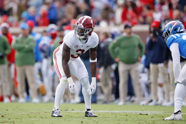 OXFORD, MS - NOVEMBER 12: Alabama Crimson Tide defensive back Terrion Arnold (3) lines up on defense during a college football game against the Mississippi Rebels on November 12, 2022 at Vaught-Hemingway Stadium in Oxford, Mississippi. (Photo by Joe Robbins/Icon Sportswire via Getty Images)