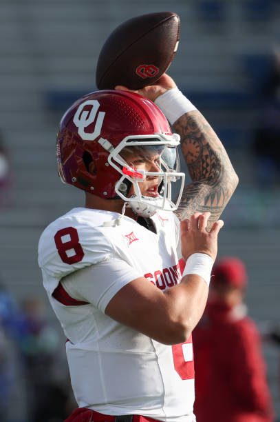 OU football speed drawing of Sooners quarterback Dillon Gabriel