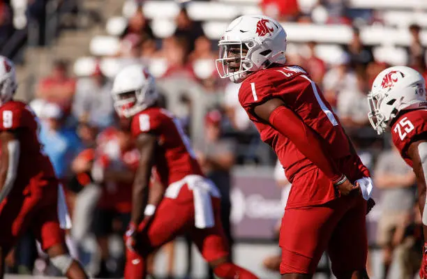 PULLMAN, WA - OCTOBER 01: Washington State Cougars quarterback Cameron Ward (1) during the game between the Washington State Cougars and the California Golden Bears on Saturday, October 1, 2022 at Martin Stadium in Pullman, WA. (Photo by Oliver McKenna/Icon Sportswire via Getty Images)