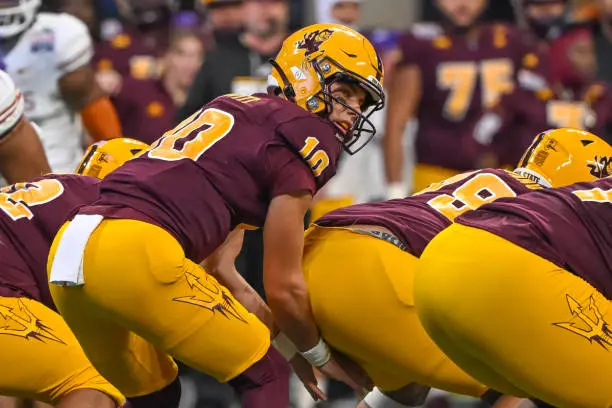 gettyimages-2191501090-612x612 ATLANTA, GA - JANUARY 01: Quarterback Sam Leavitt #10 of the Arizona State Sun Devils during the Texas Longhorns versus Arizona State Sun Devils College Football Playoff Quarterfinal at the Chick-fil-A Peach Bowl on January 1, 2025, at Mercedes-Benz Stadium in Atlanta, GA. (Photo by John Adams/Icon Sportswire via Getty Images)