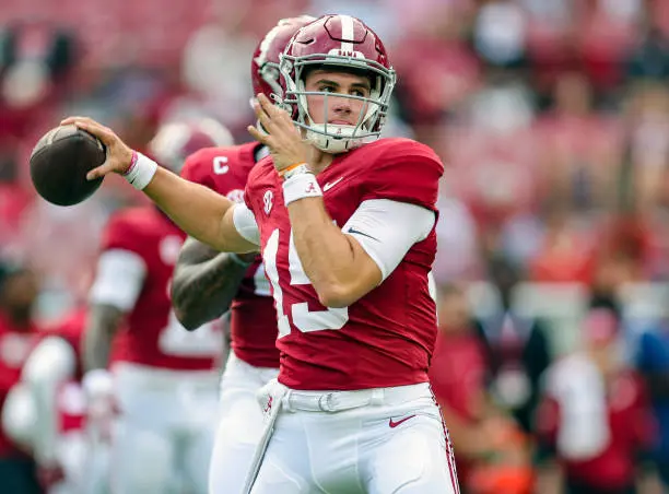 gettyimages-2170873555-612x612 TUSCALOOSA, ALABAMA - SEPTEMBER 7: Ty Simpson #15 of the Alabama Crimson Tide warms up prior to kickoff against the South Florida Bulls at Bryant-Denny Stadium on September 7, 2024 in Tuscaloosa, Alabama. (Photo by Brandon Sumrall/Getty Images)