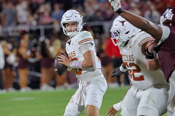 gettyimages-2243025431-612x612 STARKVILLE, MS - OCTOBER 25: Texas Longhorns quarterback Arch Manning (16) looks to pass the ball during the college football game between the Texas Longhorns and the Mississippi State Bulldogs on October 25, 2025, at Davis Wade Stadium in Starkville, Mississippi. (Photo by Jason Homan/Icon Sportswire via Getty Images)