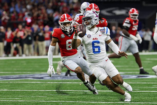 NEW ORLEANS, LA - JANUARY 01: QB Trinidad Chambliss #6 of the Ole Miss Rebels scrambles away from DB Daylen Everette #6 of the Georgia Bulldogs during the College Football Playoff Quarterfinal at the Allstate Sugar Bowl between Ole Miss Rebels and Georgia Bulldogs on January 1, 2026, at Caesars Superdome in New Orleans, LA. (Photo by David Buono/Icon Sportswire via Getty Images)