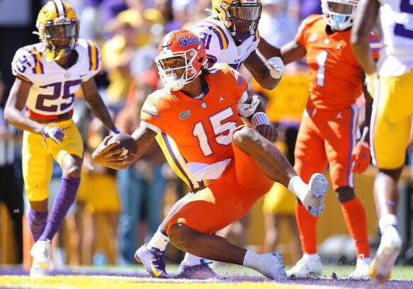 BATON ROUGE, LOUISIANA - OCTOBER 16: Anthony Richardson #15 of the Florida Gators scores a touchdown during the second half against the LSU Tigers at Tiger Stadium on October 16, 2021 in Baton Rouge, Louisiana. (Photo by Jonathan Bachman/Getty Images)