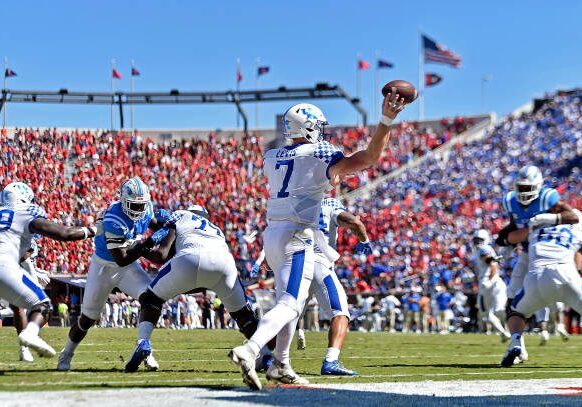 OXFORD, MISSISSIPPI - OCTOBER 01: Will Levis #7 of the Kentucky Wildcats passes the ball during the game against the Mississippi Rebels at Vaught-Hemingway Stadium on October 01, 2022 in Oxford, Mississippi. (Photo by Justin Ford/Getty Images)