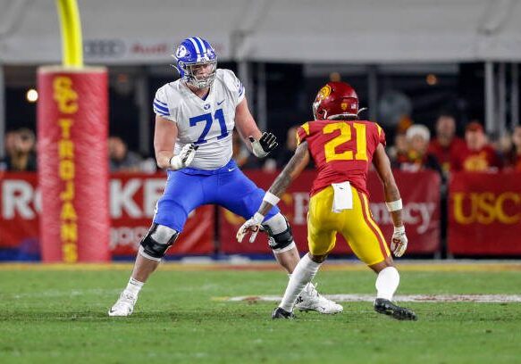 LOS ANGELES, CA - NOVEMBER 27: Brigham Young Cougars offensive lineman Blake Freeland (71) during a college football game between the BYU Cougars against the USC Trojans on November 27, 2021, at United Airlines Field at The Los Angeles Memorial Coliseum in Los Angeles, CA. (Photo by Jordon Kelly/Icon Sportswire via Getty Images)