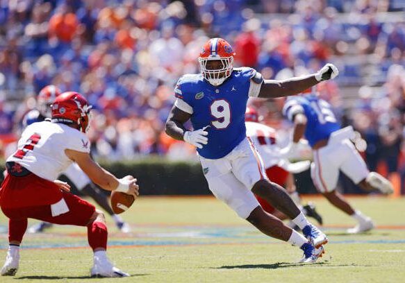 GAINESVILLE, FL - OCTOBER 02: Florida Gators defensive lineman Gervon Dexter Sr. (9) rushes on defense during a college football game against the Eastern Washington Eagles on October 2, 2022 at Ben Hill Griffin Stadium at Florida Field in Gainesville, Florida. (Photo by Joe Robbins/Icon Sportswire via Getty Images)