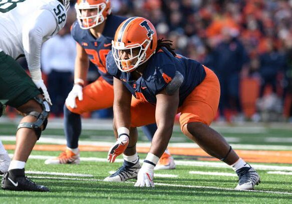 CHAMPAIGN, IL - NOVEMBER 05: Illinois Fighting Illini defensive lineman Jer'Zhan Newton (4) lines up for a play during the college football game between the Michigan State Spartans and the Illinois Fighting Illini on November 5, 2022, at Memorial Stadium in Champaign, Illinois. (Photo by Michael Allio/Icon Sportswire via Getty Images)