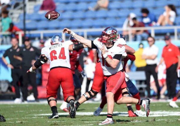 BOCA RATON, FL - NOVEMBER 26: Western Kentucky Hilltopper QB Austin Reed (16) throws a pass during the college football game between the Western Kentucky Hilltoppers and the Florida Atlantic Owls on November 26, 2022 at FAU Stadium in Boca Raton, FL. (Photo by John Rivera/Icon Sportswire via Getty Images)