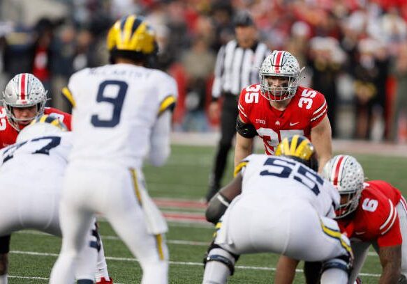 College Football: Ohio State Tommy Eichenberg (35) in action, waits for the play vs Michigan at Ohio Stadium. 
Columbus, OH 11/26/2022
CREDIT: David E. Klutho (Photo by David E. Klutho/Sports Illustrated via Getty Images) 
(Set Number: X164248 TK1)