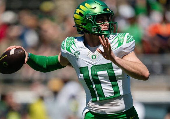 EUGENE, OR - APRIL 29:  Quarterback Bo Nix #10 of the Oregon Ducks prepares to throw the ball during the first half of the Oregon Ducks Spring Football Game at Autzen Stadium on April 29, 2023 in Eugene, Oregon. (Photo by Ali Gradischer/Getty Images)