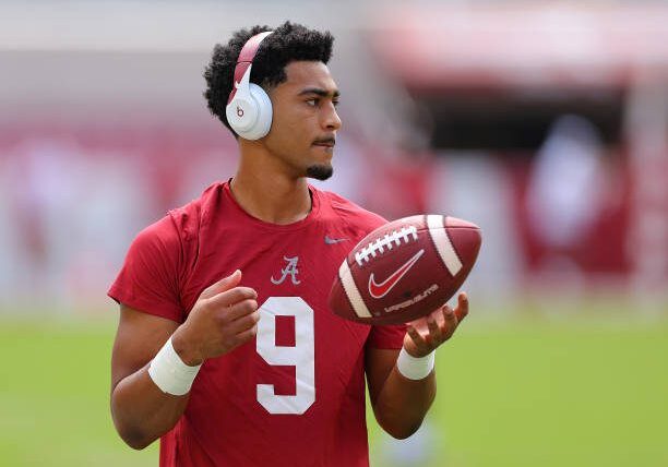 TUSCALOOSA, ALABAMA - SEPTEMBER 17:  Bryce Young #9 of the Alabama Crimson Tide warms up prior to the game against the Louisiana Monroe Warhawks at Bryant-Denny Stadium on September 17, 2022 in Tuscaloosa, Alabama. (Photo by Kevin C. Cox/Getty Images)