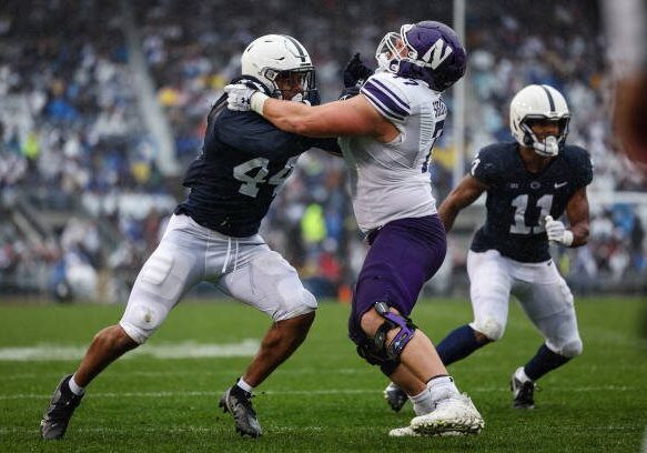 STATE COLLEGE, PA - OCTOBER 01: Chop Robinson #44 of the Penn State Nittany Lions in action against Peter Skoronski #77 of the Northwestern Wildcats during the first half at Beaver Stadium on October 1, 2022 in State College, Pennsylvania. (Photo by Scott Taetsch/Getty Images)