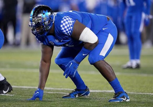 LEXINGTON, KENTUCKY - OCTOBER 08: Deone Walker #0 of the Kentucky Wildcats lines up for a play in the third quarter against the South Carolina Gamecocks at Kroger Field on October 08, 2022 in Lexington, Kentucky. (Photo by Dylan Buell/Getty Images)