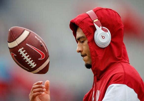 OXFORD, MISSISSIPPI - NOVEMBER 12: Bryce Young #9 of the Alabama Crimson Tide warms up before the game against the Mississippi Rebels at Vaught-Hemingway Stadium on November 12, 2022 in Oxford, Mississippi. (Photo by Justin Ford/Getty Images)