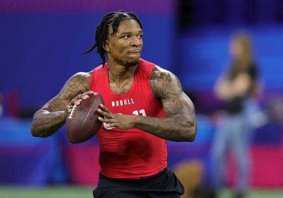 INDIANAPOLIS, INDIANA - MARCH 04: Quarterback Anthony Richardson of Florida participates in a drill during the NFL Combine at Lucas Oil Stadium on March 04, 2023 in Indianapolis, Indiana. (Photo by Stacy Revere/Getty Images)