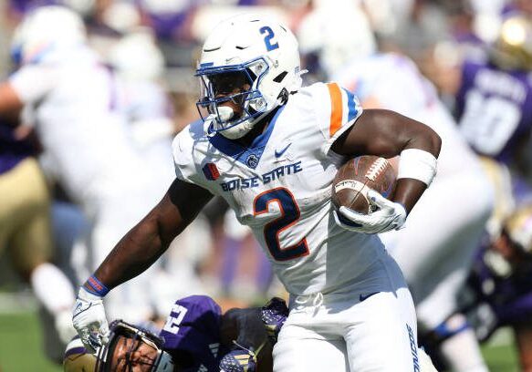 SEATTLE, WA - SEPTEMBER 02: Boise State (#2) RB Ashton Jeanty during a college football game between the Washington Huskies and Boise State Broncos on September 02, 2023, at Husky Stadium in Seattle, WA. (Photo by Jesse Beals/Icon Sportswire via Getty Images)