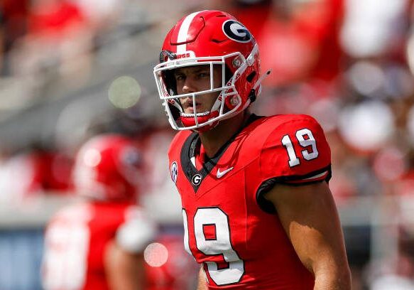 ATHENS, GEORGIA - SEPTEMBER 9: Brock Bowers #19 of the Georgia Bulldogs warms up prior to the game against the Ball State Cardinals at Sanford Stadium on September 9, 2023 in Athens, Georgia. (Photo by Brandon Sloter/Image Of Sport/Getty Images)