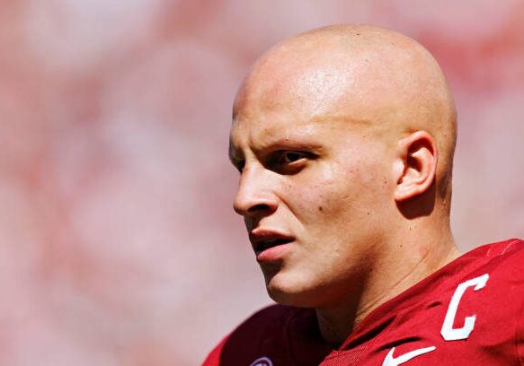 FAYETTEVILLE, ARKANSAS - SEPTEMBER 09:  Landon Jackson #40 of the Arkansas Razorbacks on the sidelines during the game against the Kent State Golden Flashes at Donald W. Reynolds Razorback Stadium on September 09, 2023 in Fayetteville, Arkansas. The Razorbacks defeated the Golden Flashes 28-6.  (Photo by Wesley Hitt/Getty Images)