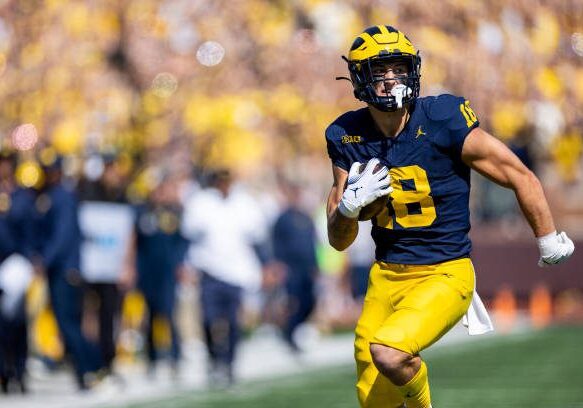 ANN ARBOR, MI - SEPTEMBER 23: Michigan Wolverines tight end Colston Loveland (18) heads for the end zone during the college men's football game between the Rutgers Scarlet Knights and the Michigan Wolverines on September 23, 2023 at Michigan Stadium in Ann Arbor, MI. (Photo by Bob Kupbens/Icon Sportswire via Getty Images)