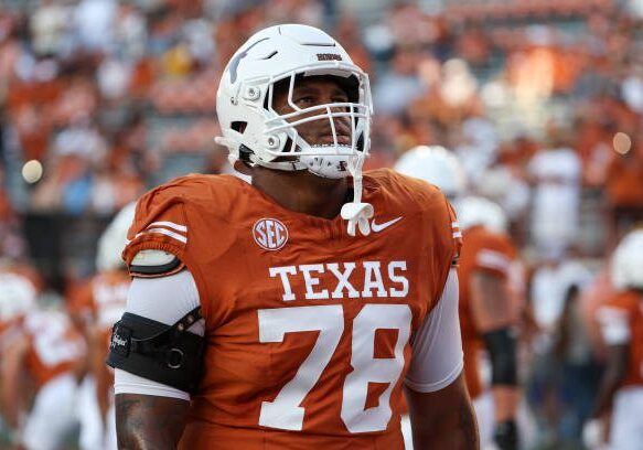 AUSTIN, TX - SEPTEMBER 21: Texas Longhorns offensive lineman Kelvin Banks Jr. (78) looks up at the big screen during warmups before the college football game between Texas Longhorns and University of Louisiana Monroe Warhawks on September 21, 2024, at Darrell K Royal - Texas Memorial Stadium in Austin, TX.  (Photo by David Buono/Icon Sportswire via Getty Images)