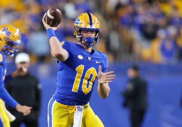 gettyimages-2183238463-612x612 PITTSBURGH, PA - NOVEMBER 09: Pittsburgh Panthers quarterback Eli Holstein (10) on the field prior to the college football game between the Virginia Cavaliers and Pittsburgh Panthers on November 9, 2024, at Acrisure Stadium in Pittsburgh, PA. (Photo by Frank Jansky/Icon Sportswire via Getty Images)