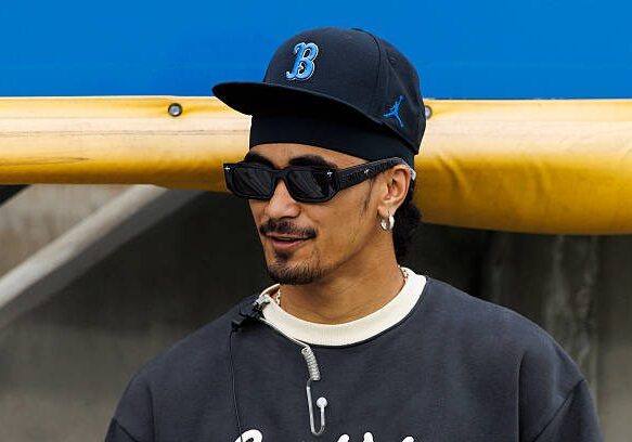 gettyimages-2212718378-612x612 PASADENA, CALIFORNIA - MAY 03: Nico Iamaleava on the sidelines during the UCLA Football Spring Showcase at Rose Bowl Stadium on May 3, 2025 in Pasadena, California. (Photo by Ric Tapia/Getty Images)