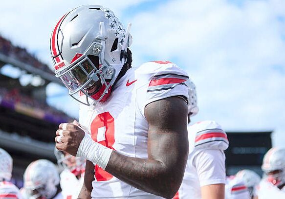 SEATTLE, WASHINGTON - SEPTEMBER 27: Arvell Reese #8 of the Ohio State Buckeyes walks off the field after warm ups before the game against the Washington Huskies at Husky Stadium on September 27, 2025 in Seattle, Washington. (Photo by Blake Dahlin/ISI Photos/Getty Images)