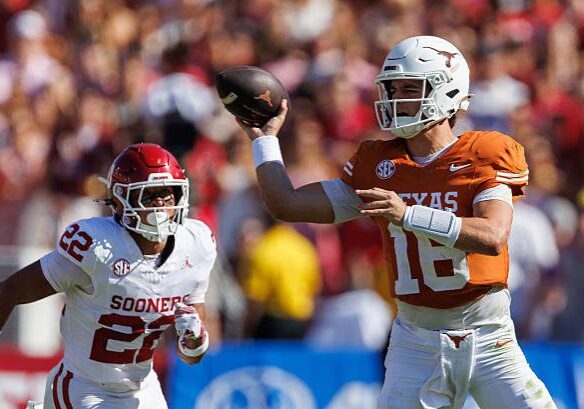 gettyimages-2240064090-612x612 DALLAS, TX - OCTOBER 11: quarterback Arch Manning (16) of the Texas Longhorns passes during the first half against the Oklahoma Sooners on October, 11th, 2025 in Dallas Texas. (Photo by William Purnell/Icon Sportswire via Getty Images)