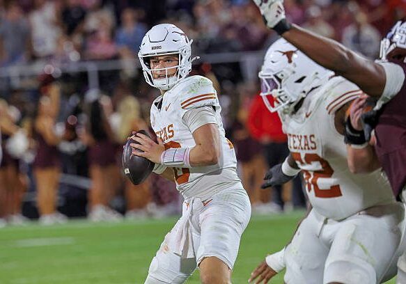 STARKVILLE, MS - OCTOBER 25: Texas Longhorns quarterback Arch Manning (16) looks to pass the ball during the college football game between the Texas Longhorns and the Mississippi State Bulldogs on October 25, 2025, at Davis Wade Stadium in Starkville, Mississippi. (Photo by Jason Homan/Icon Sportswire via Getty Images)