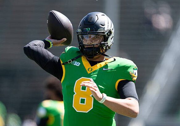 EUGENE, OREGON - APRIL 25: Quarterback Dylan Raiola #8 of the Oregon Ducks warms up before the spring football game at Autzen Stadium on April 25, 2026 in Eugene, Oregon. (Photo by Ali Gradischer/Getty Images)